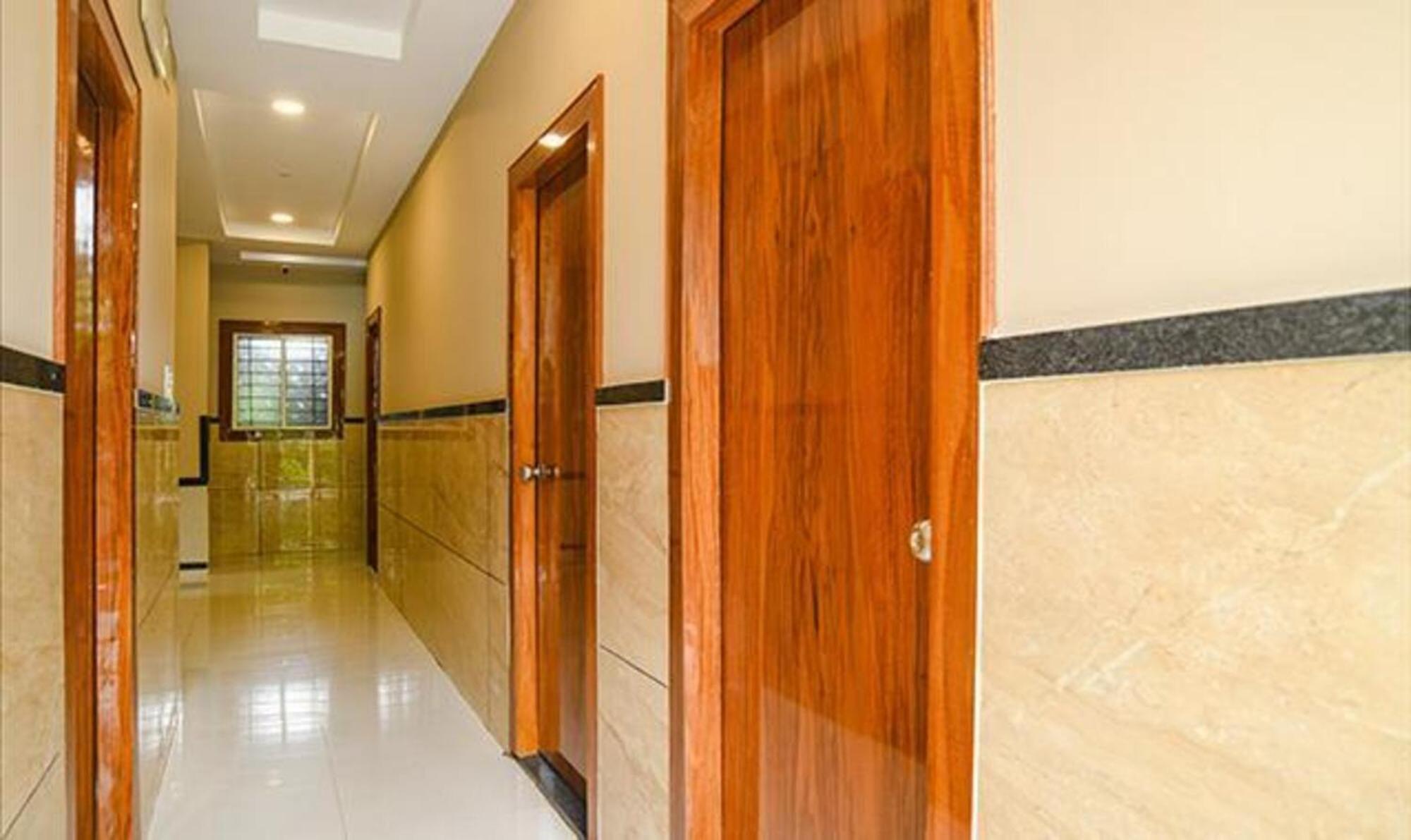 Fabhotel Royal Palace Indore Exterior photo