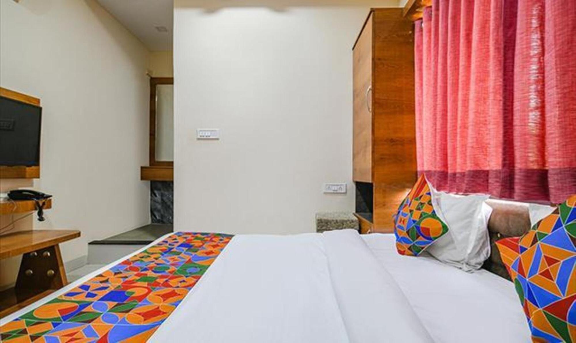 Fabhotel Royal Palace Indore Exterior photo